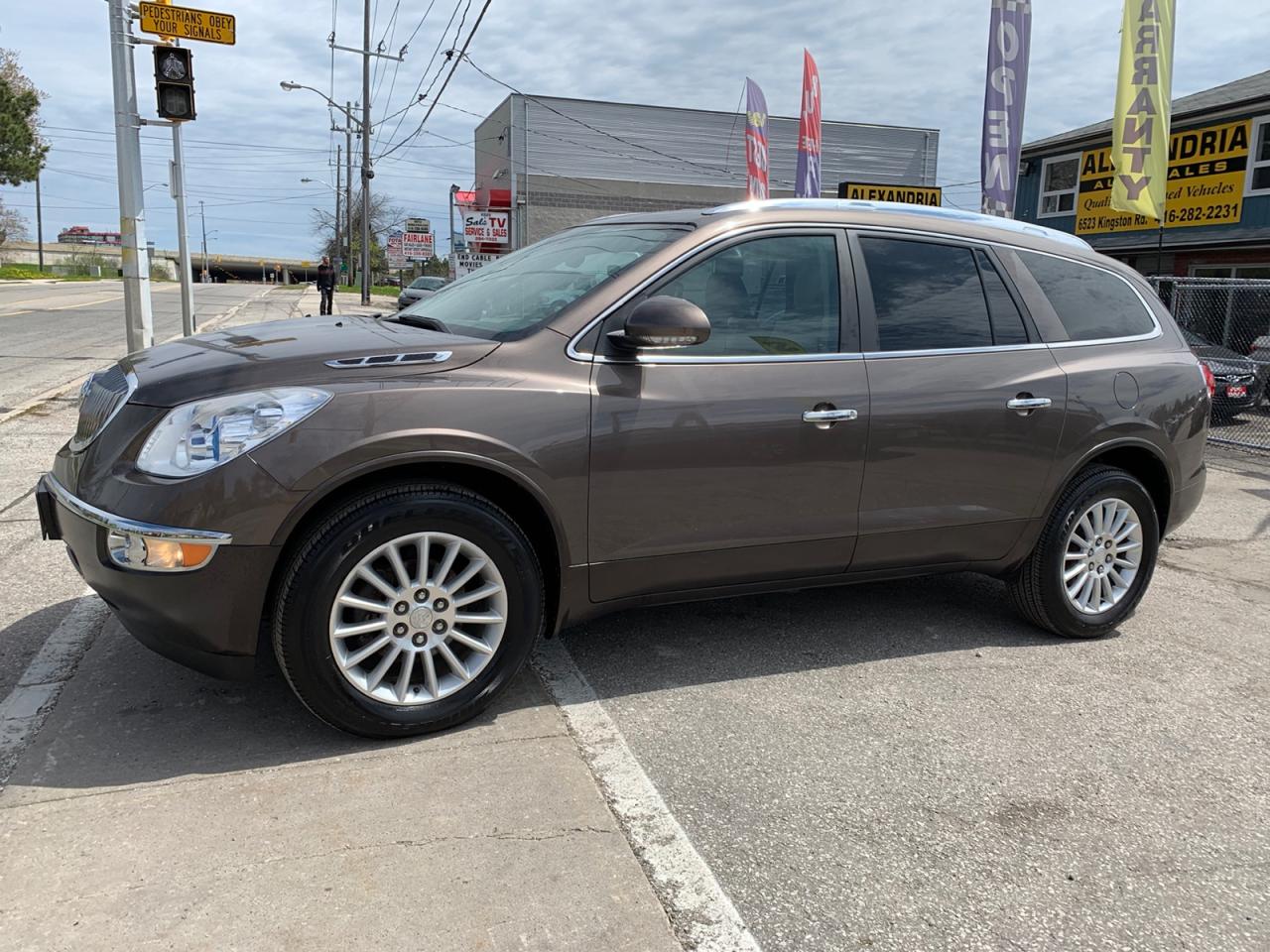 2011 Buick Enclave CXL-1 FWD Photo3