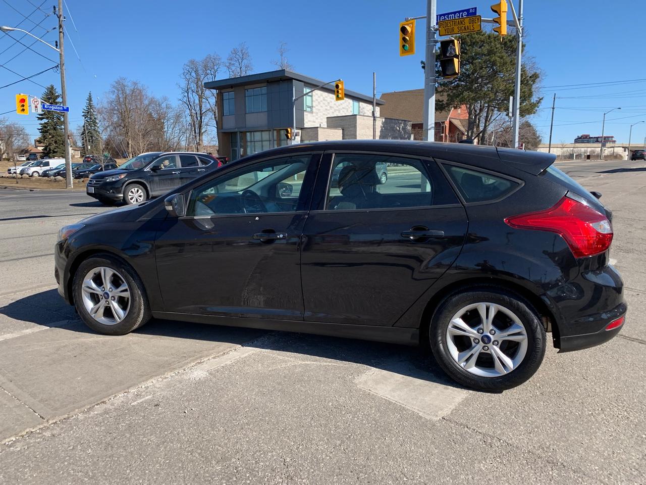 2013 Ford Focus SE Hatch Photo4