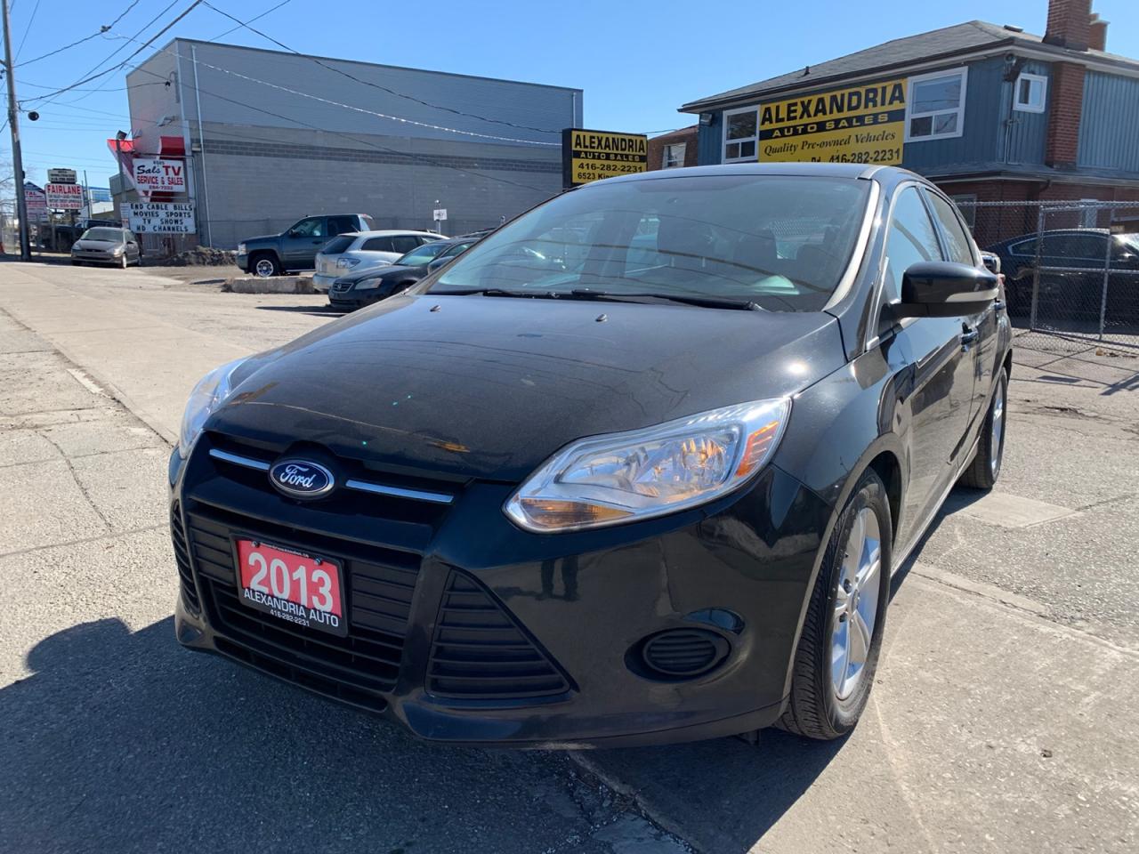 2013 Ford Focus SE Hatch Photo0