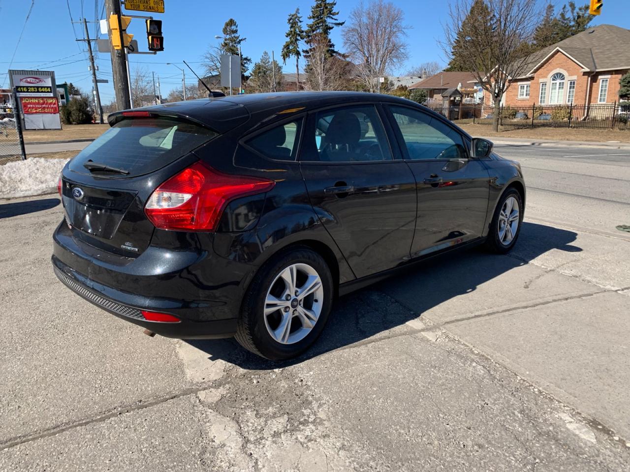 2013 Ford Focus SE Hatch Photo