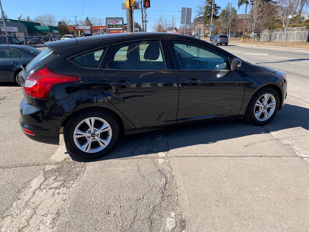2013 Ford Focus SE Hatch Photo
