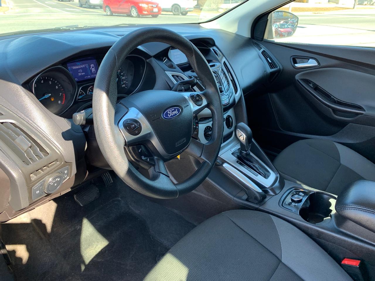 2013 Ford Focus SE Hatch Photo
