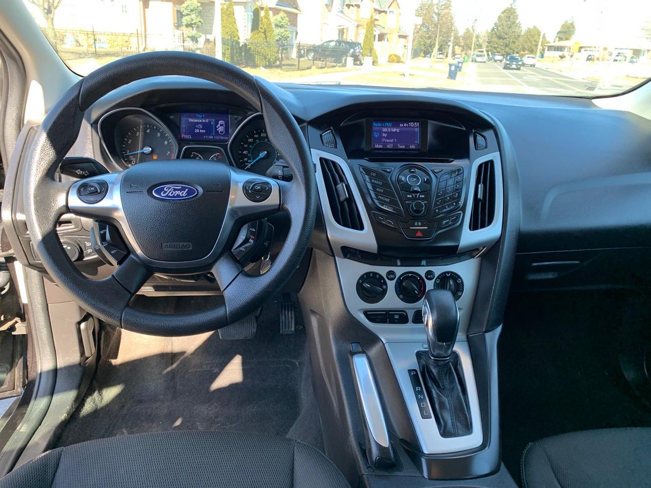 2013 Ford Focus SE Hatch Photo