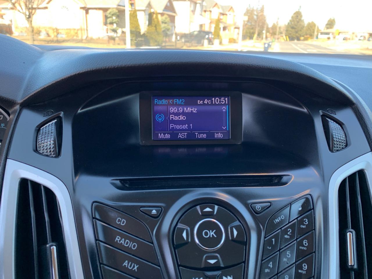 2013 Ford Focus SE Hatch Photo