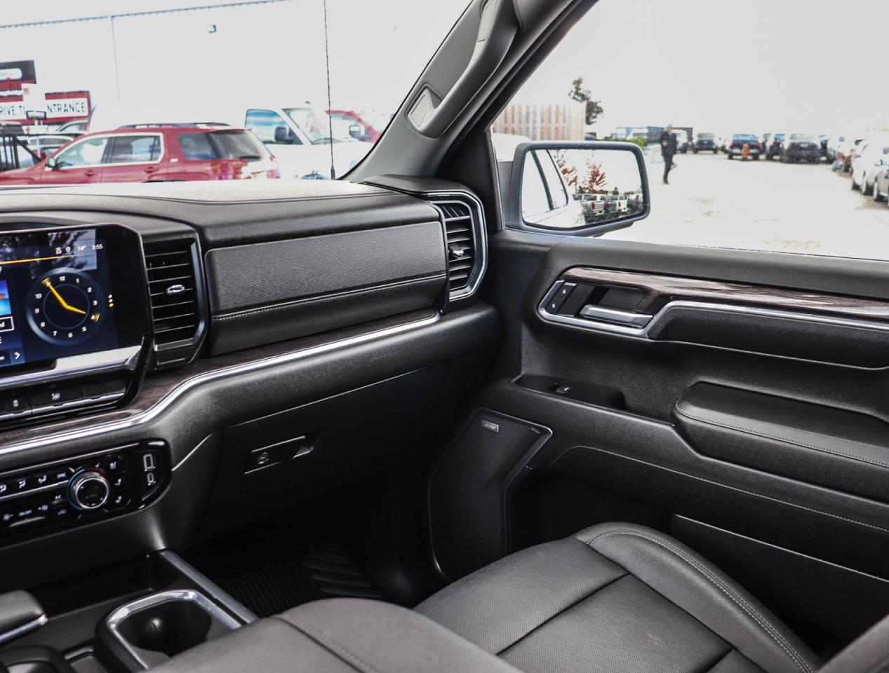 2023 Chevrolet Silverado 1500 LTZ Photo