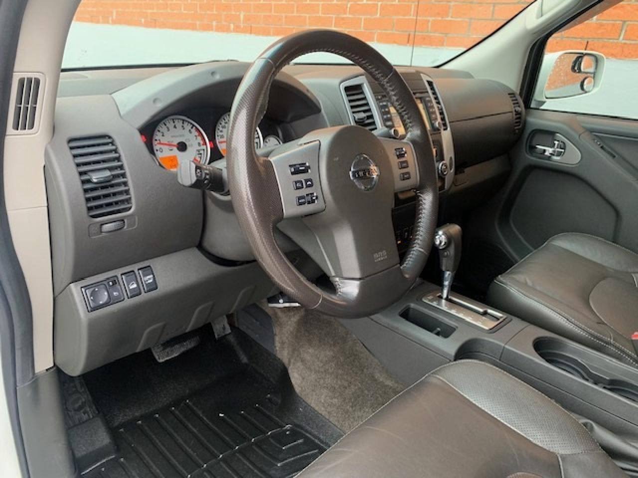 2018 Nissan Frontier PRO-4X 4x4 Photo