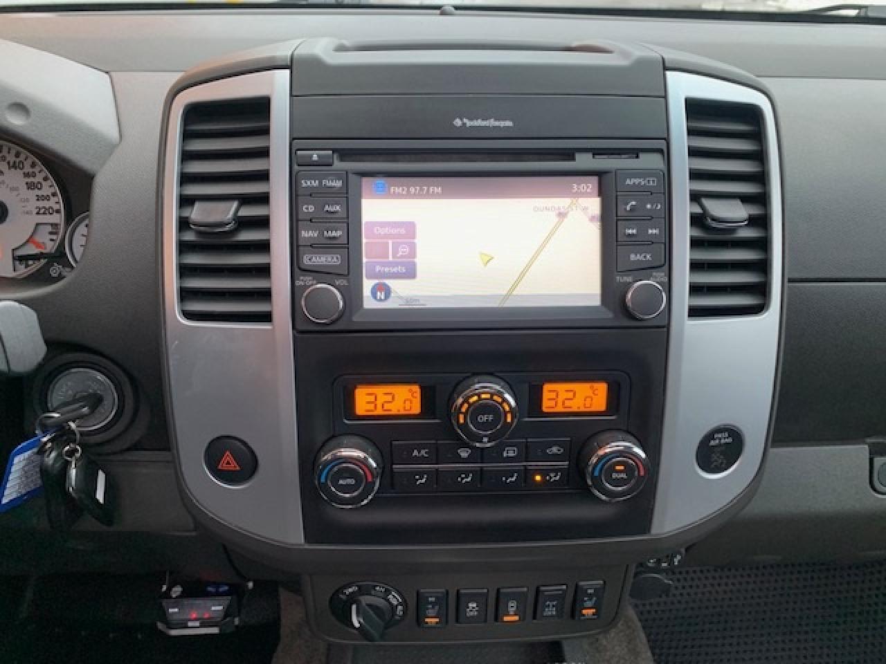 2018 Nissan Frontier PRO-4X 4x4 Photo