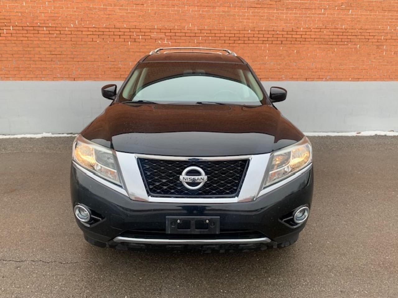 2016 Nissan Pathfinder SV AWD Photo