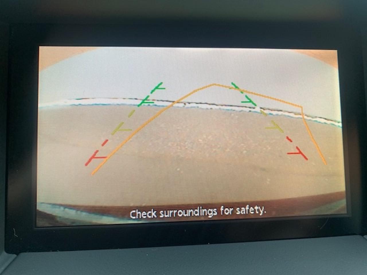 2016 Nissan Pathfinder SV AWD Photo