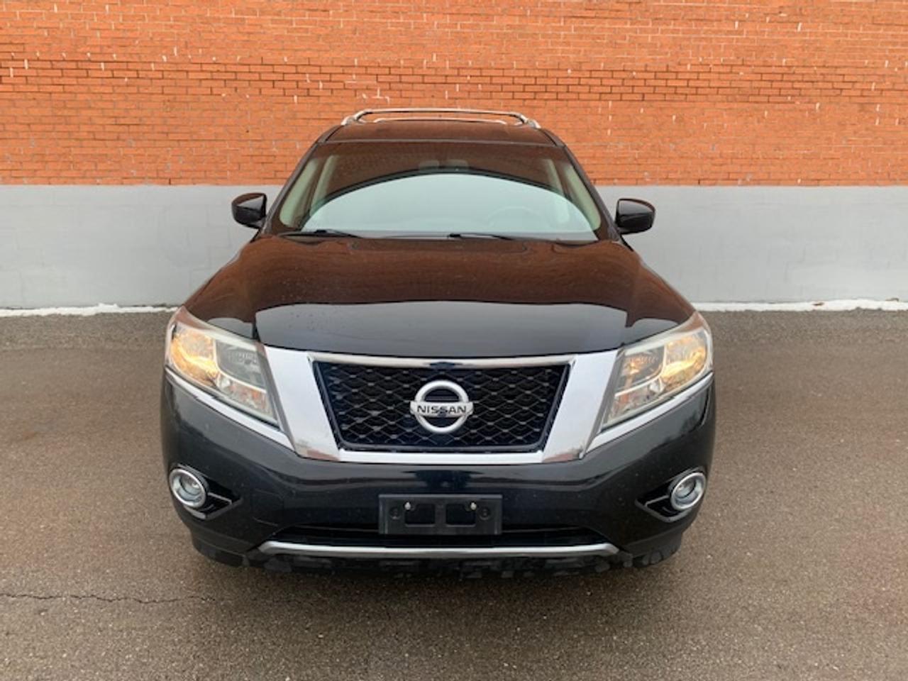 2016 Nissan Pathfinder SV AWD Photo