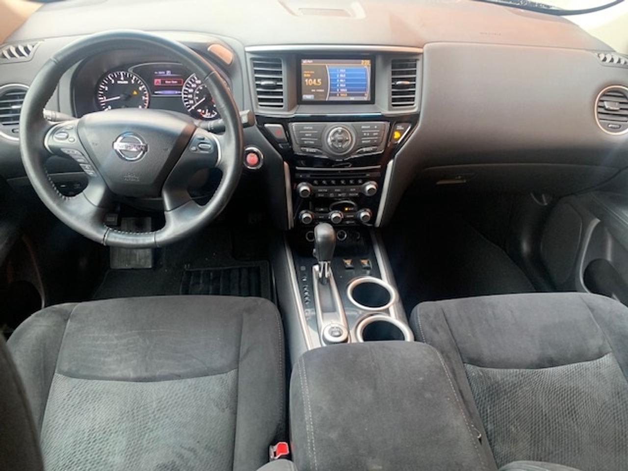 2016 Nissan Pathfinder SV AWD Photo