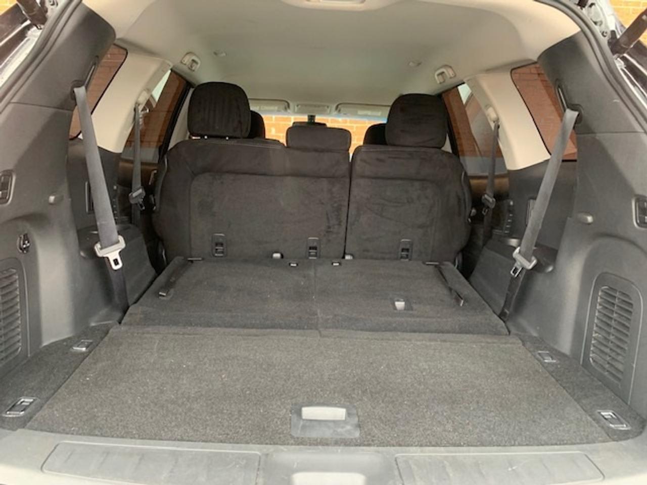 2016 Nissan Pathfinder SV AWD Photo