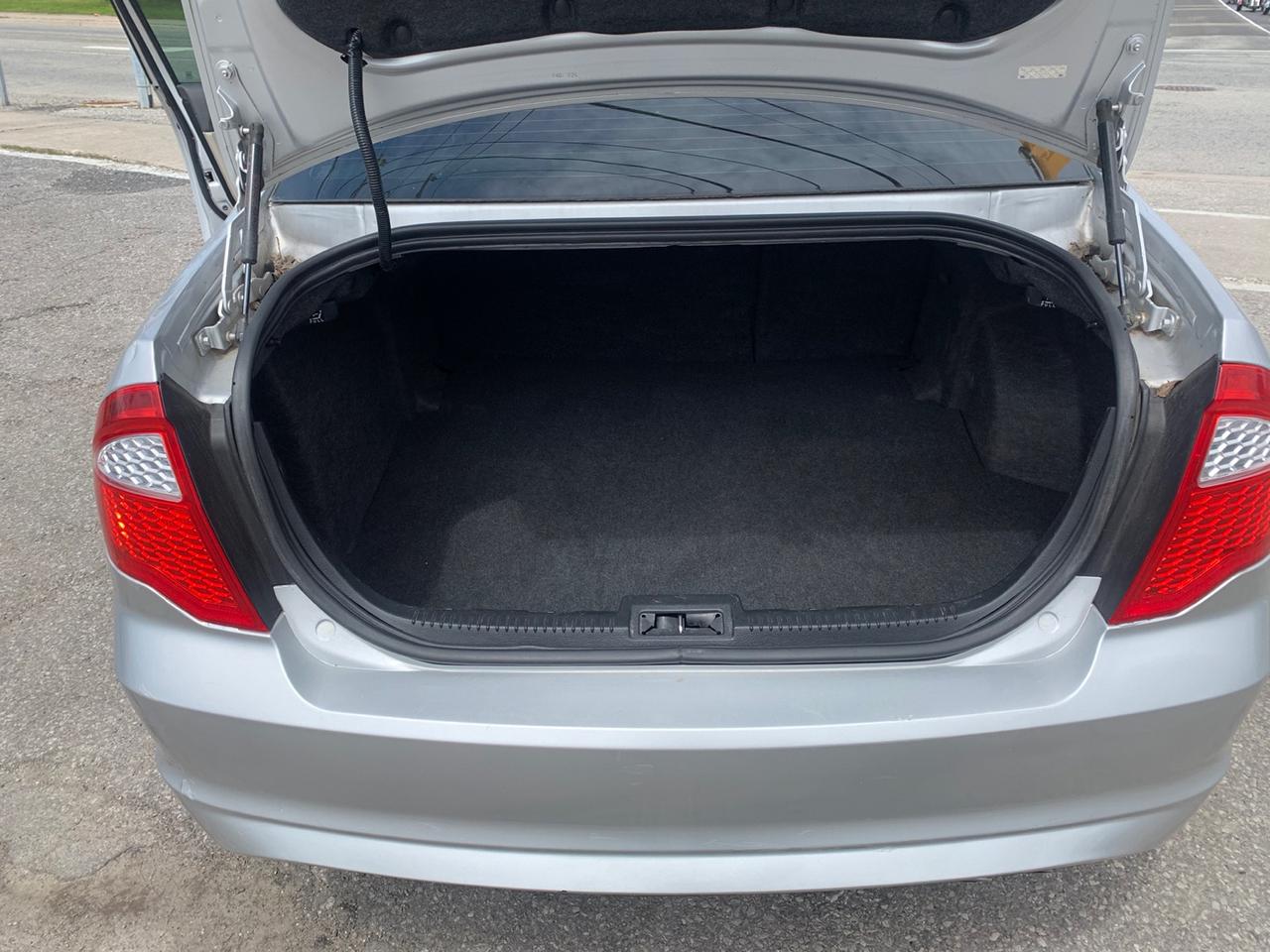 2011 Ford Fusion I4 SE Photo
