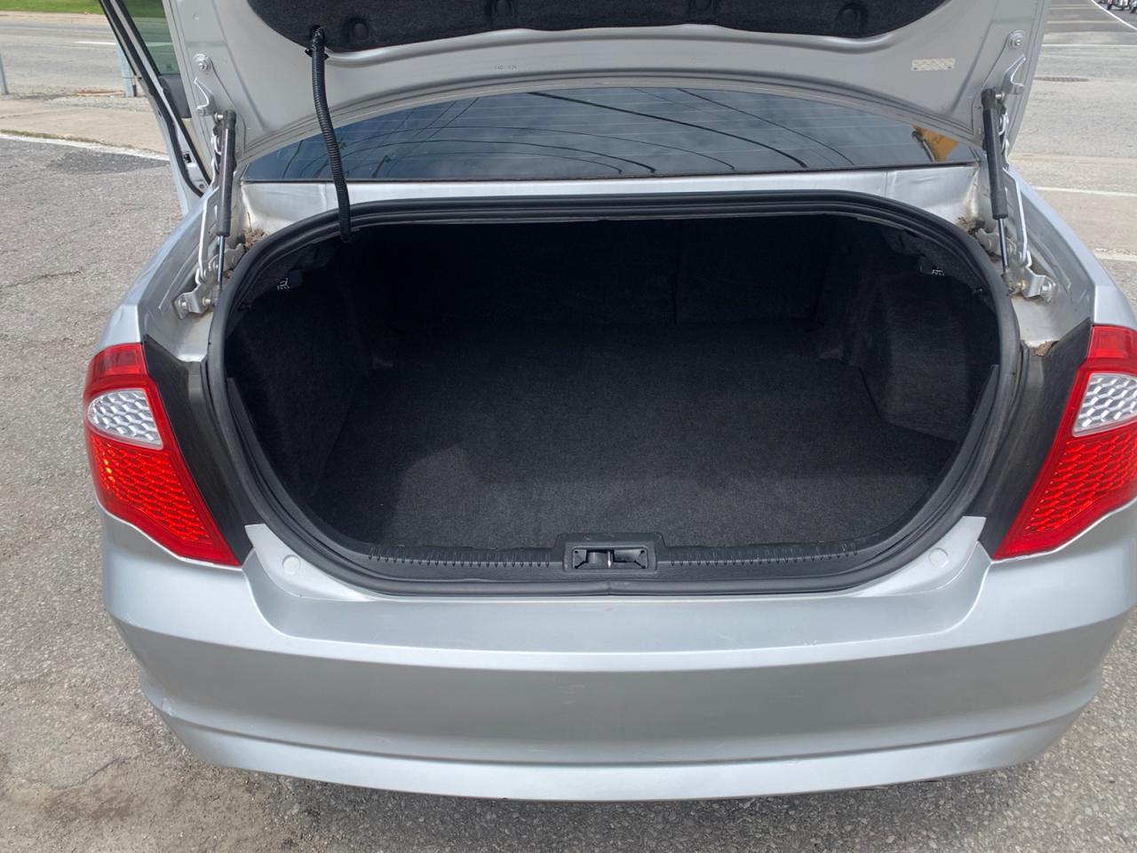 2011 Ford Fusion I4 SE Photo