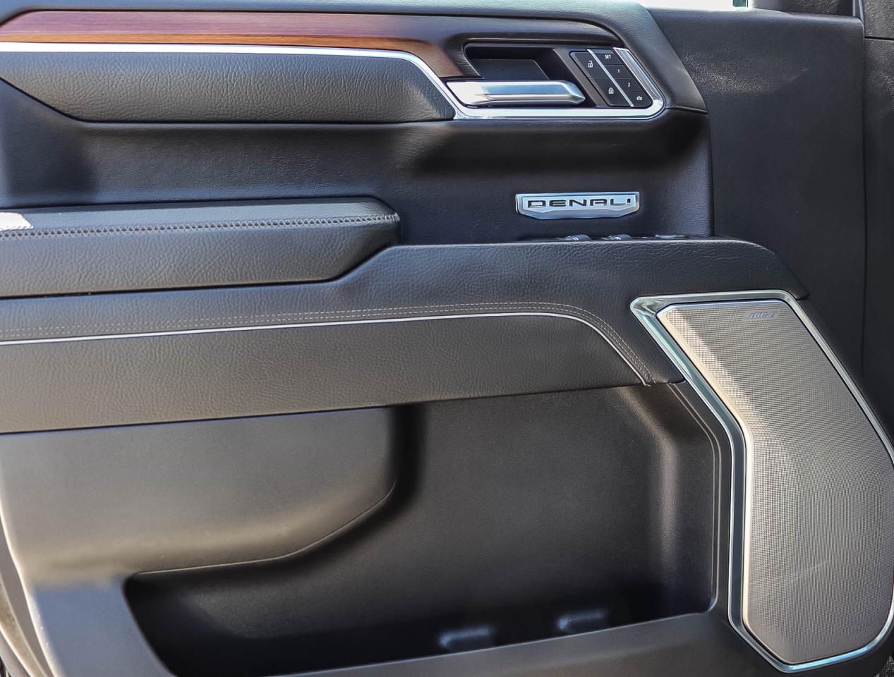 2025 GMC Sierra 1500 Denali Photo