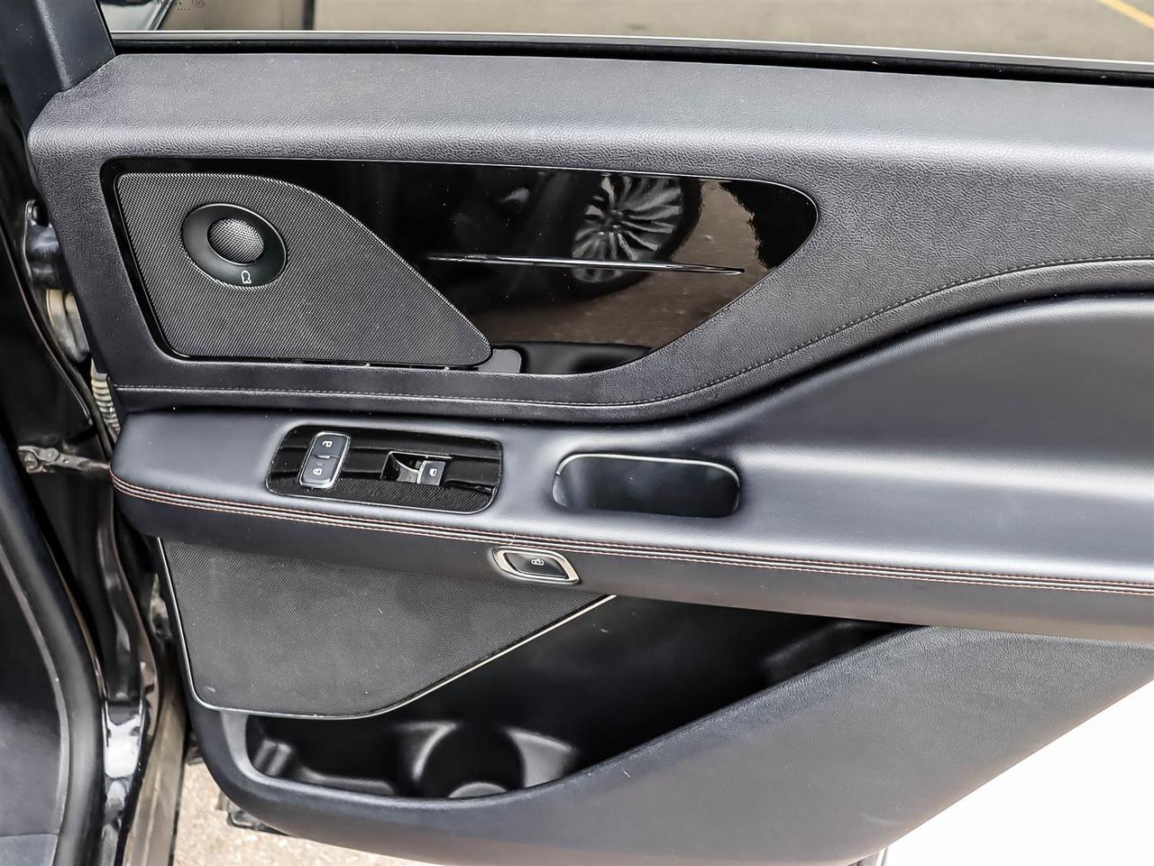 2022 Lincoln Aviator Reserve Photo