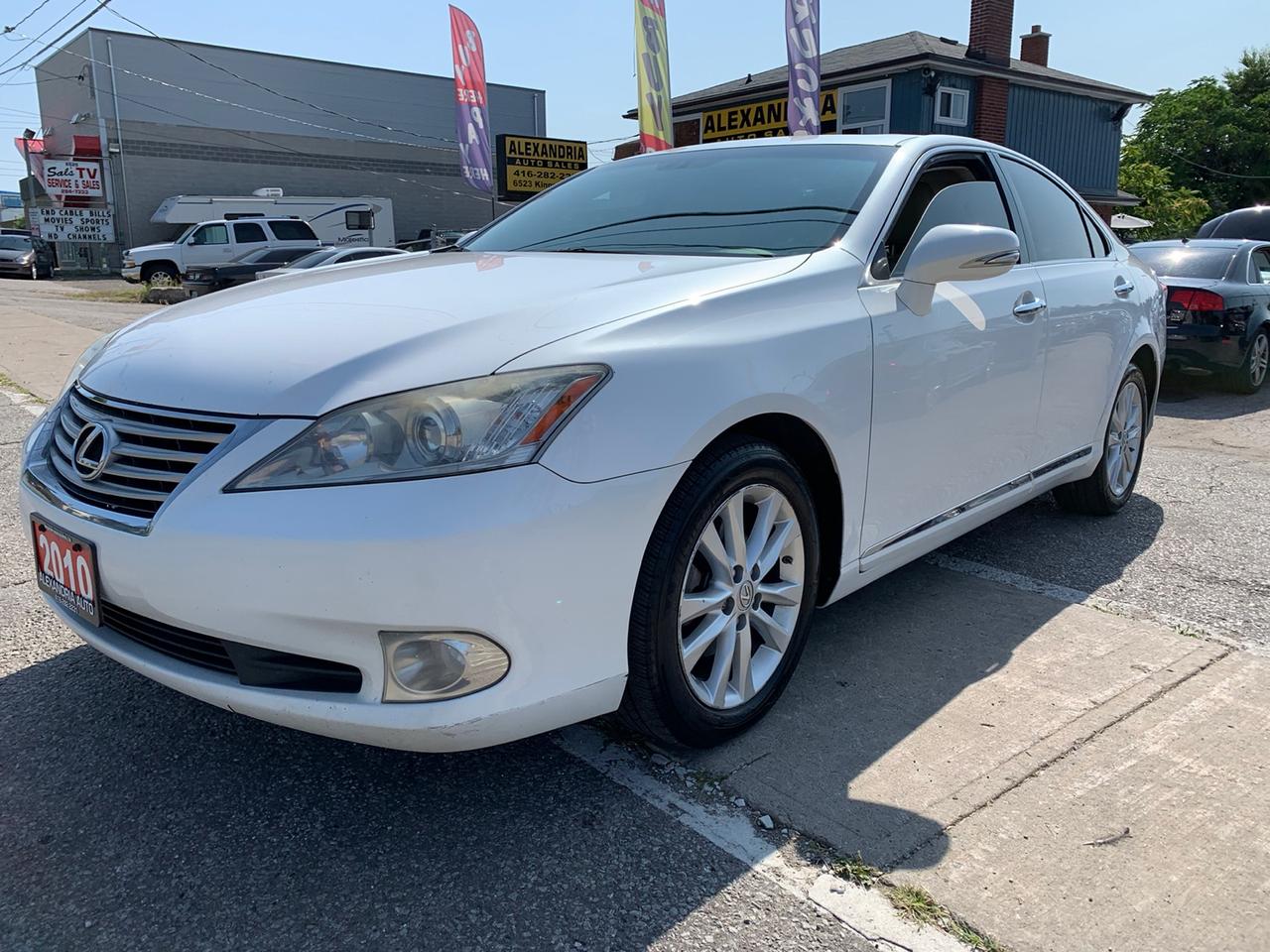 2010 Lexus ES 350 Sedan Photo2