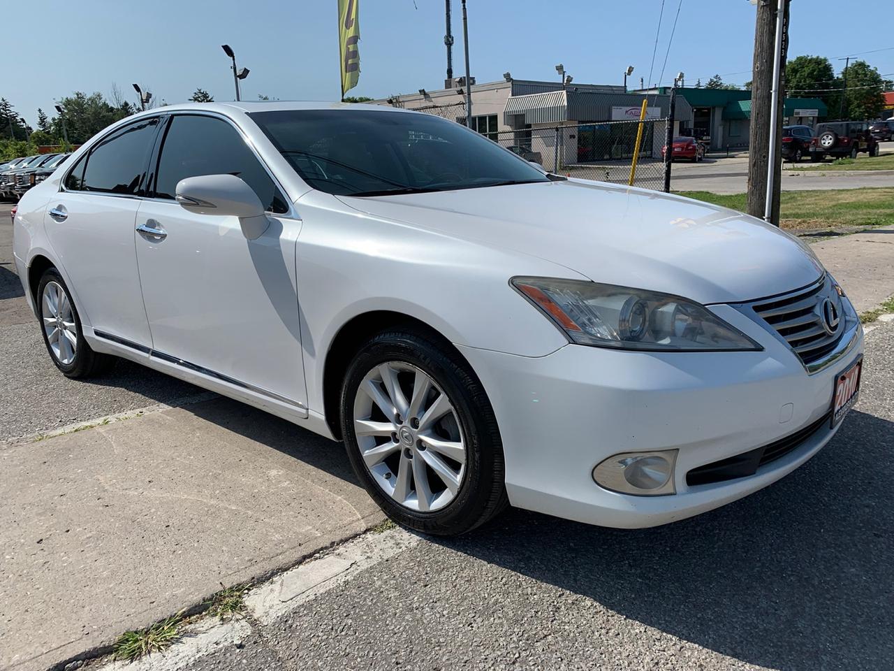 2010 Lexus ES 350 Sedan Photo