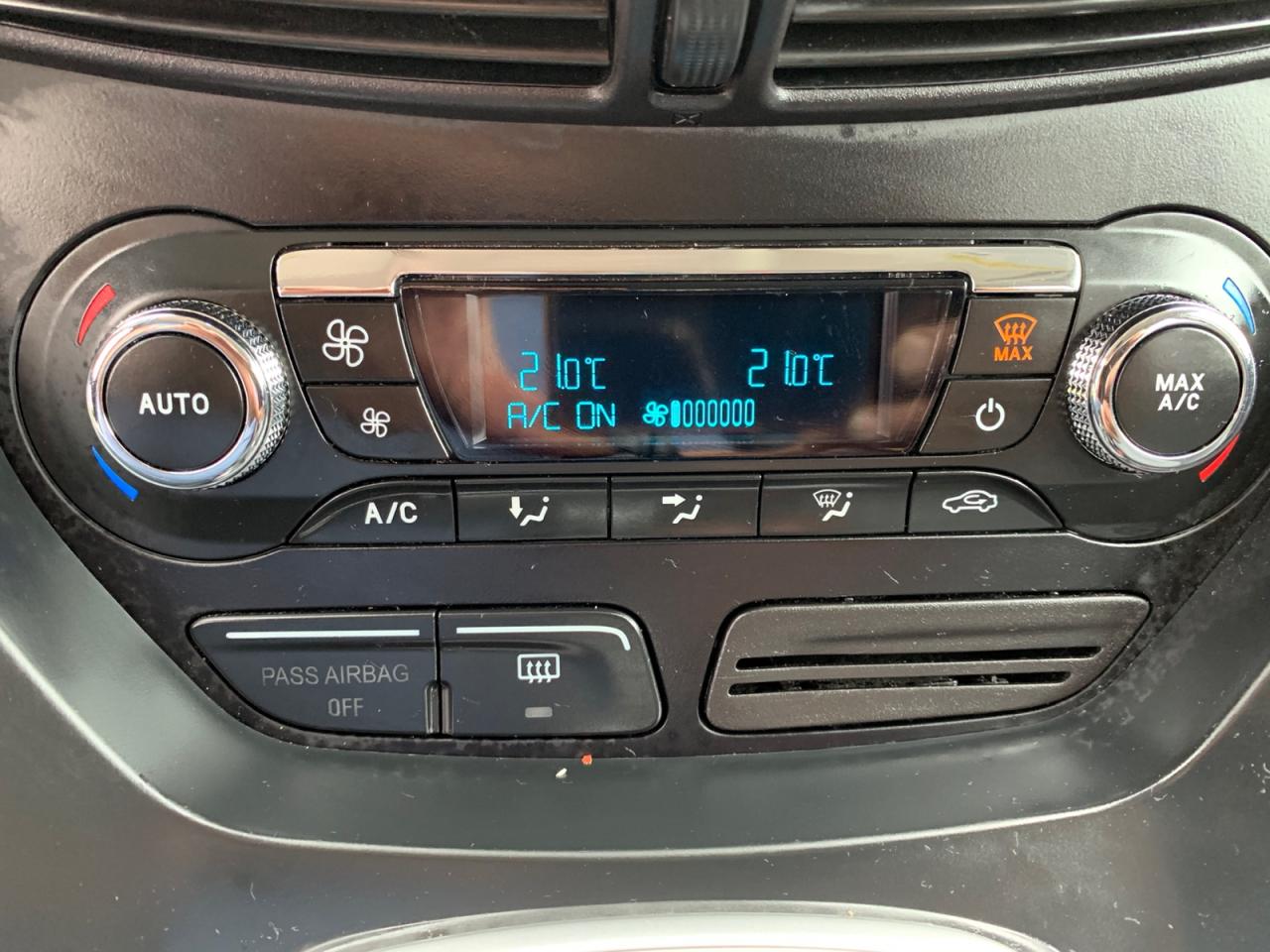 2013 Ford Escape SE 4WD Photo