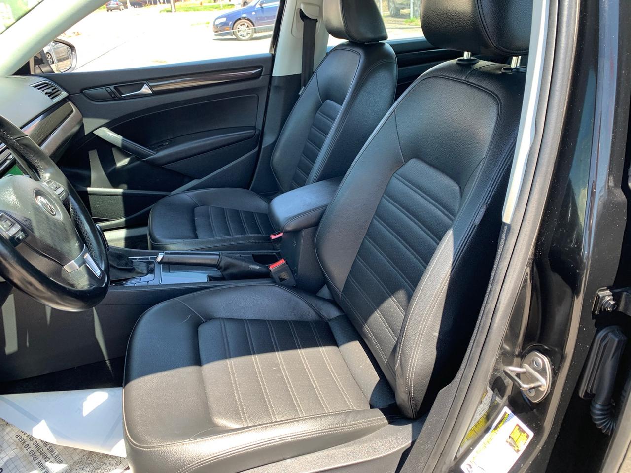 2012 Volkswagen Passat 2.0L TDI Auto highline Photo