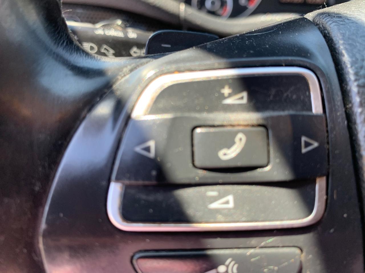 2012 Volkswagen Passat 2.0L TDI Auto highline Photo