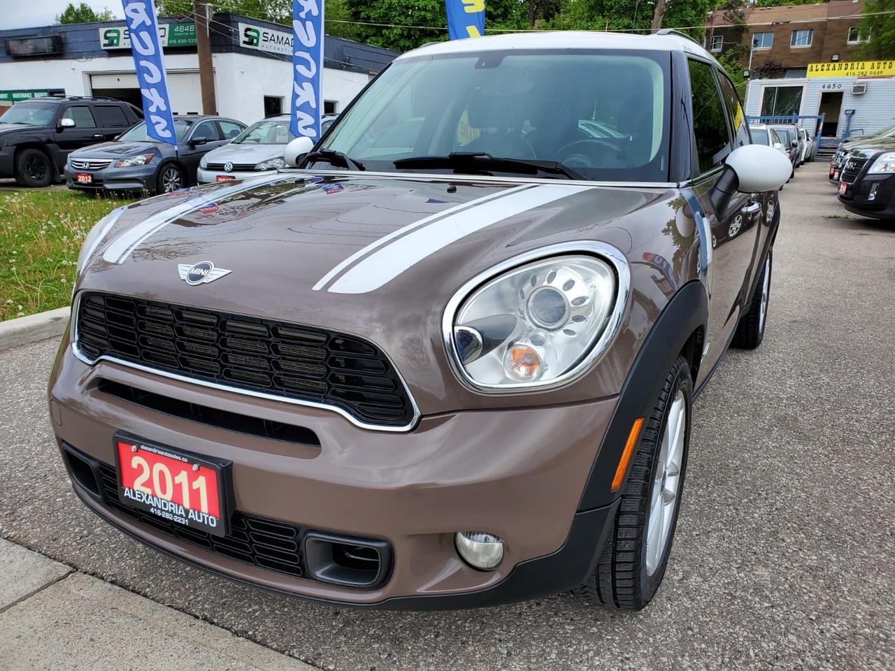 2011 MINI Cooper Countryman S ALL4 Photo0