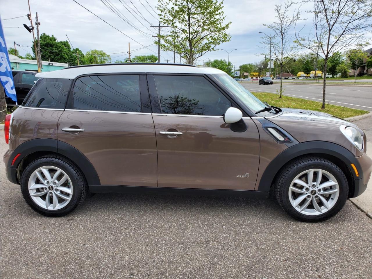 2011 MINI Cooper Countryman S ALL4 Photo