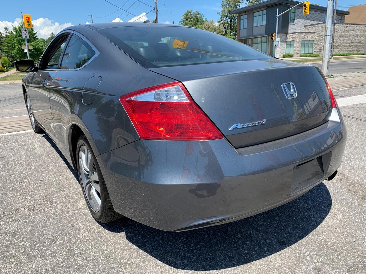 2009 Honda Accord EX-L Coupe Photo