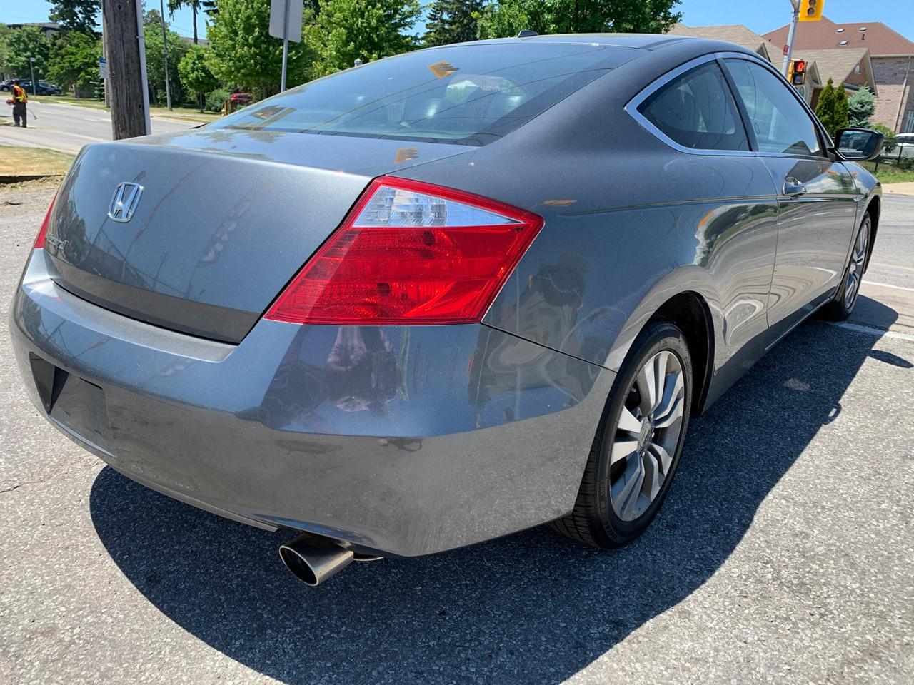 2009 Honda Accord EX-L Coupe Photo