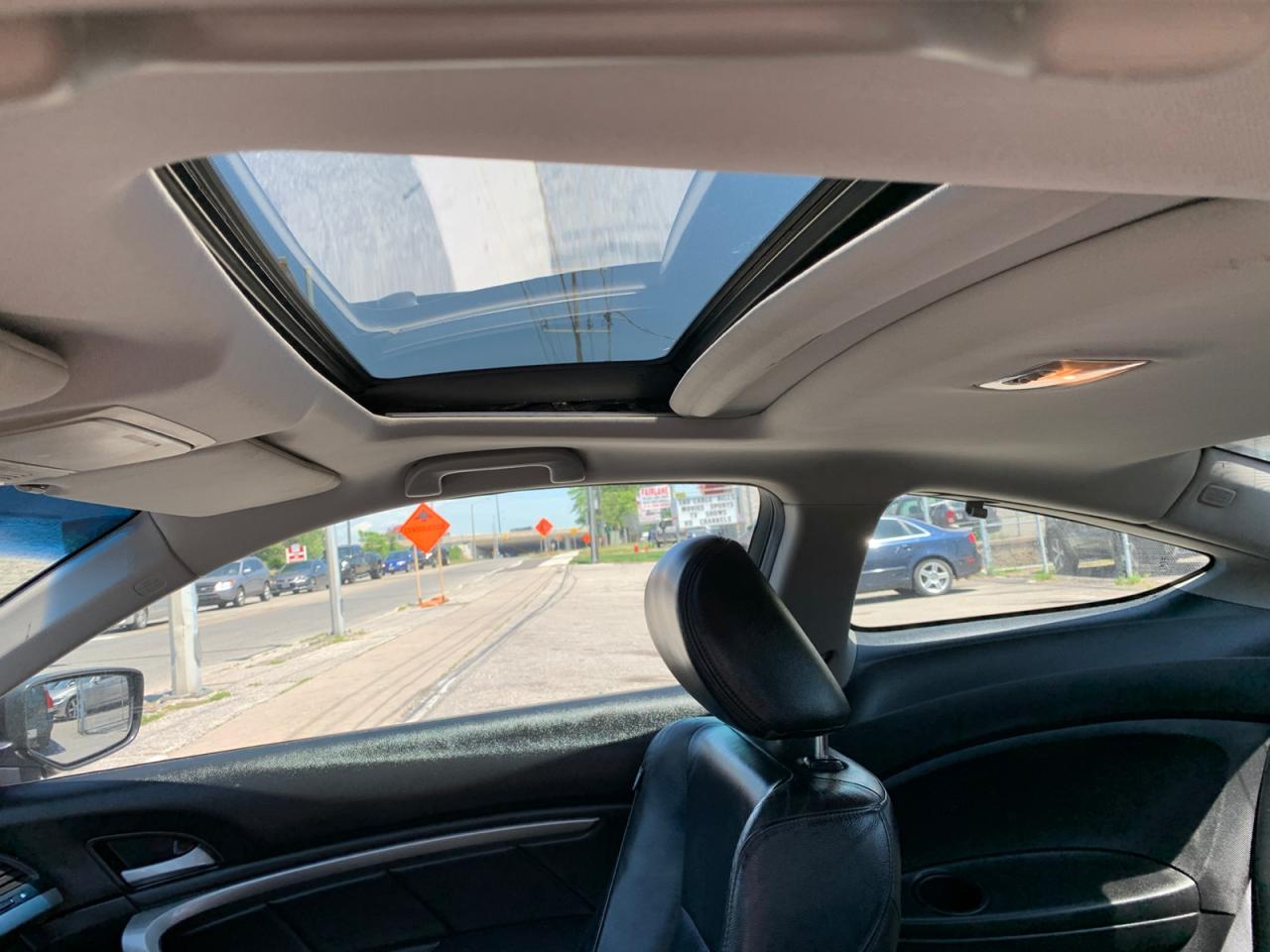 2009 Honda Accord EX-L Coupe Photo