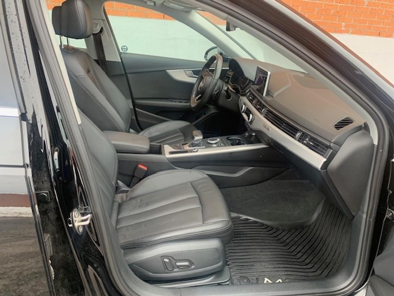 2017 Audi A4 Progressiv Quattro Photo