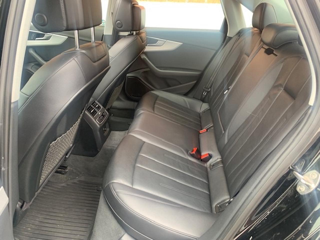 2017 Audi A4 Progressiv Quattro Photo