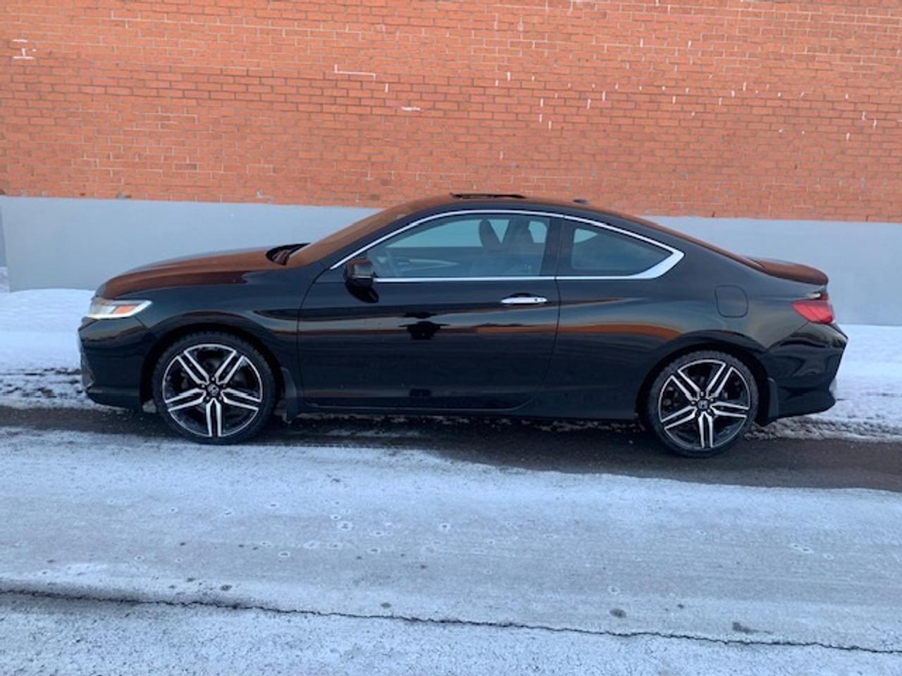 2017 Honda Accord Coupe TOURING V6 Photo5