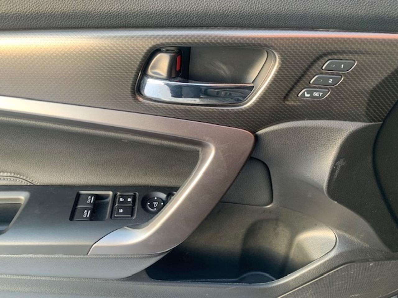 2017 Honda Accord Coupe TOURING V6 Photo