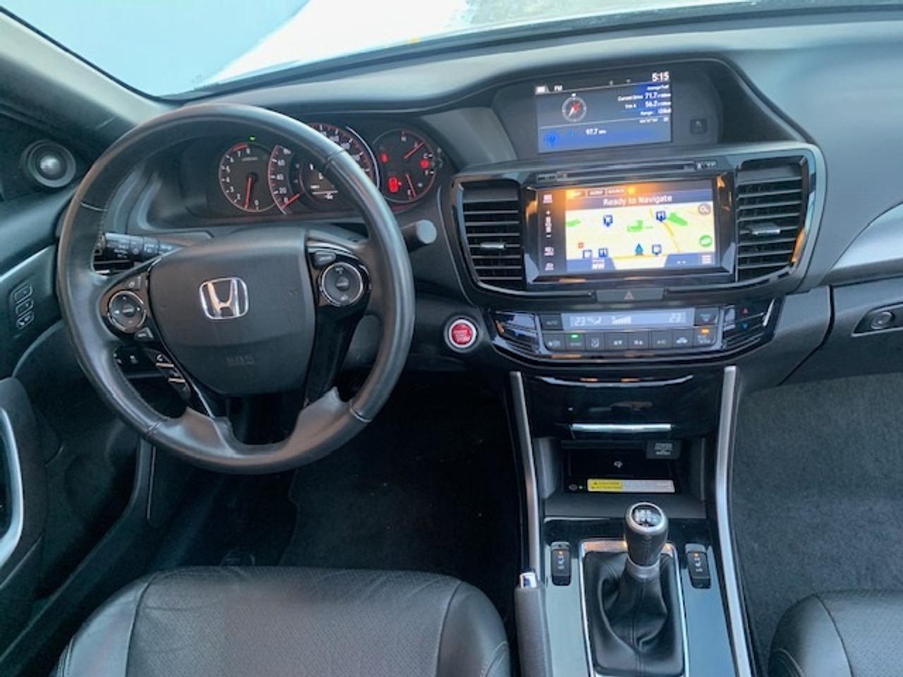 2017 Honda Accord Coupe TOURING V6 Photo