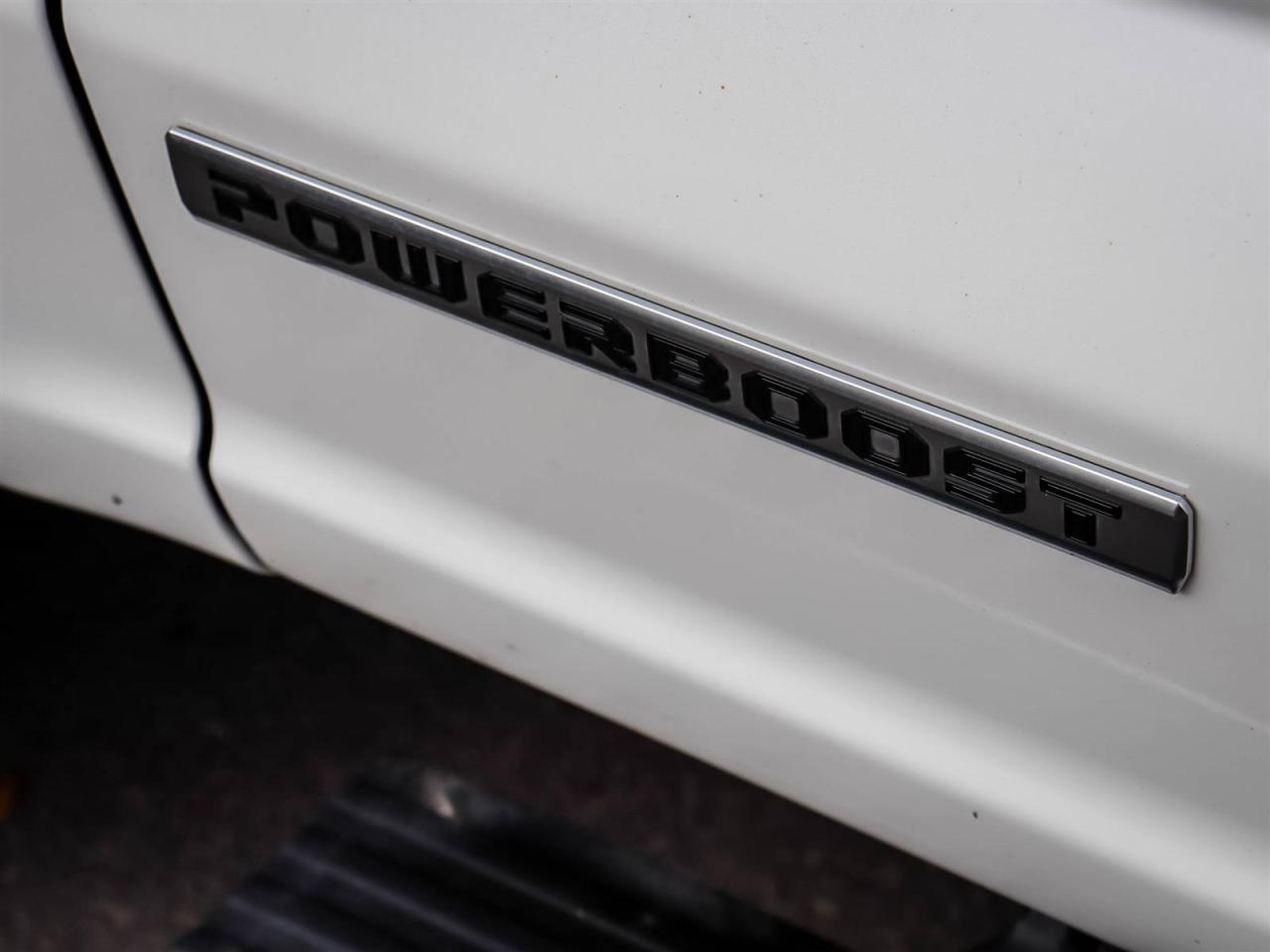 2023 Ford F-150 Limited  Photo