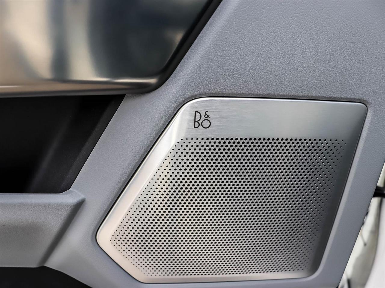 2023 Ford F-150 Limited  Photo