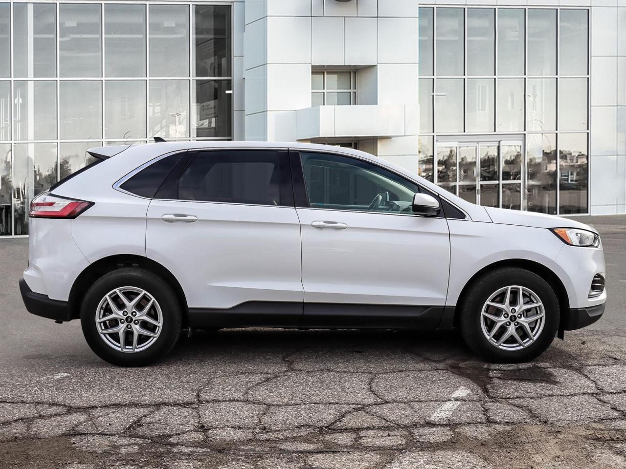2024 Ford Edge SEL Photo