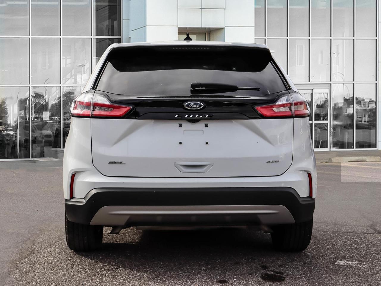 2024 Ford Edge SEL Photo3