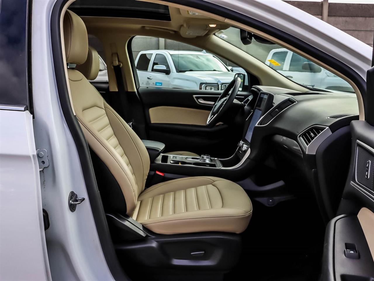 2024 Ford Edge SEL Photo