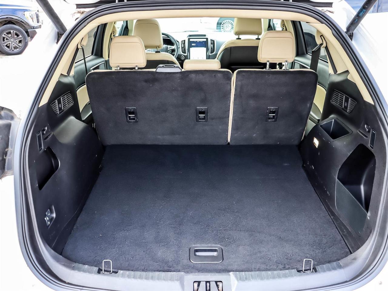 2024 Ford Edge SEL Photo