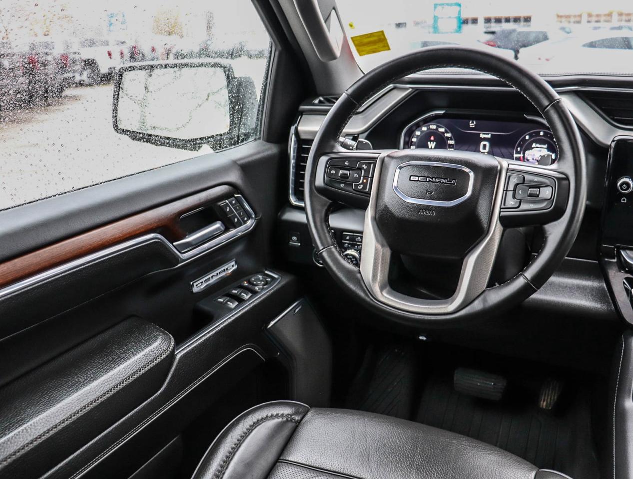 2024 GMC Sierra 1500 DENALI 1500 6.2L Photo