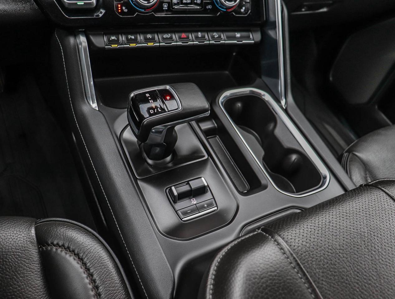 2024 GMC Sierra 1500 DENALI 1500 6.2L Photo