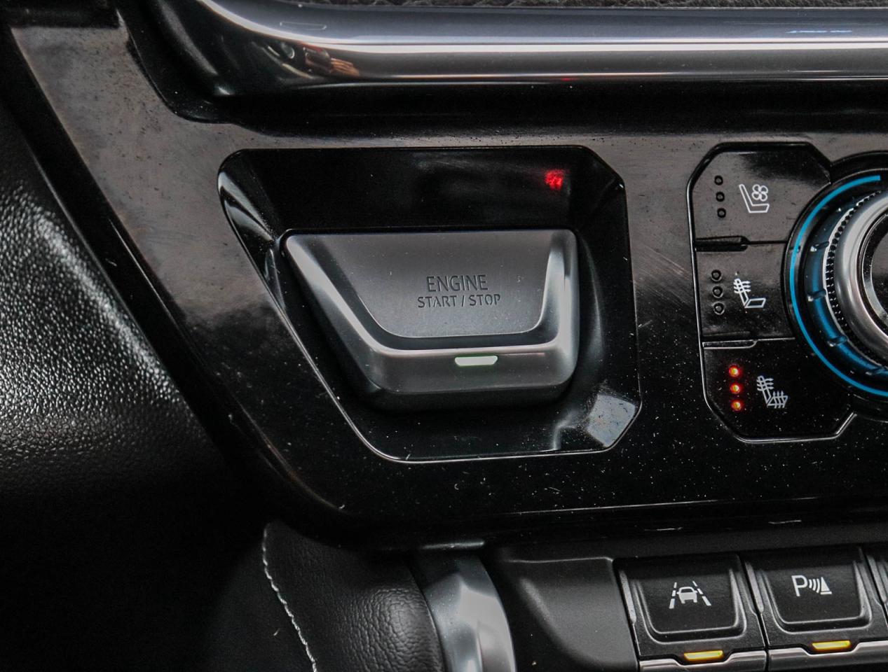 2024 GMC Sierra 1500 DENALI 1500 6.2L Photo