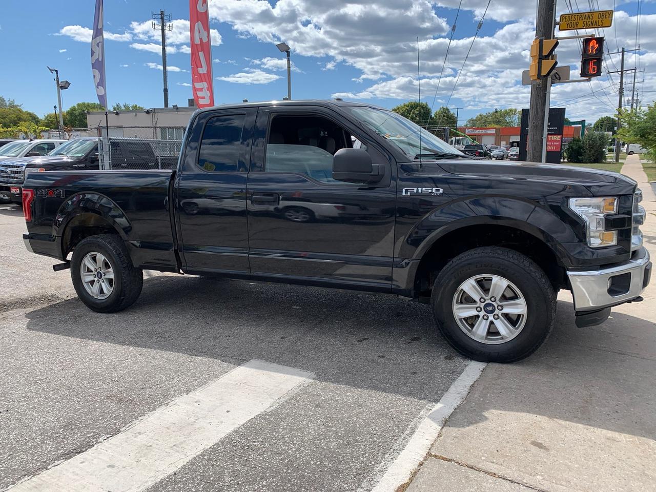 2015 Ford F-150 XLT SUPER CAB 8-ft. 4WD Photo