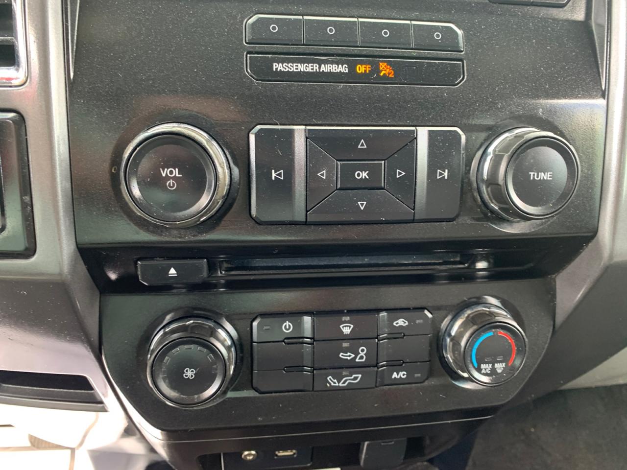 2015 Ford F-150 XLT SUPER CAB 8-ft. 4WD Photo