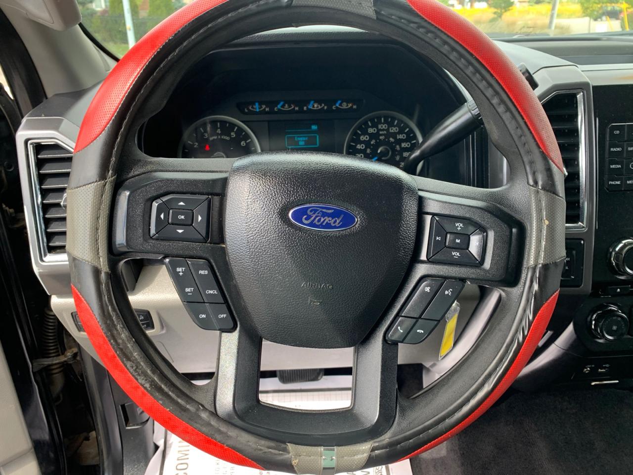 2015 Ford F-150 XLT SUPER CAB 8-ft. 4WD Photo