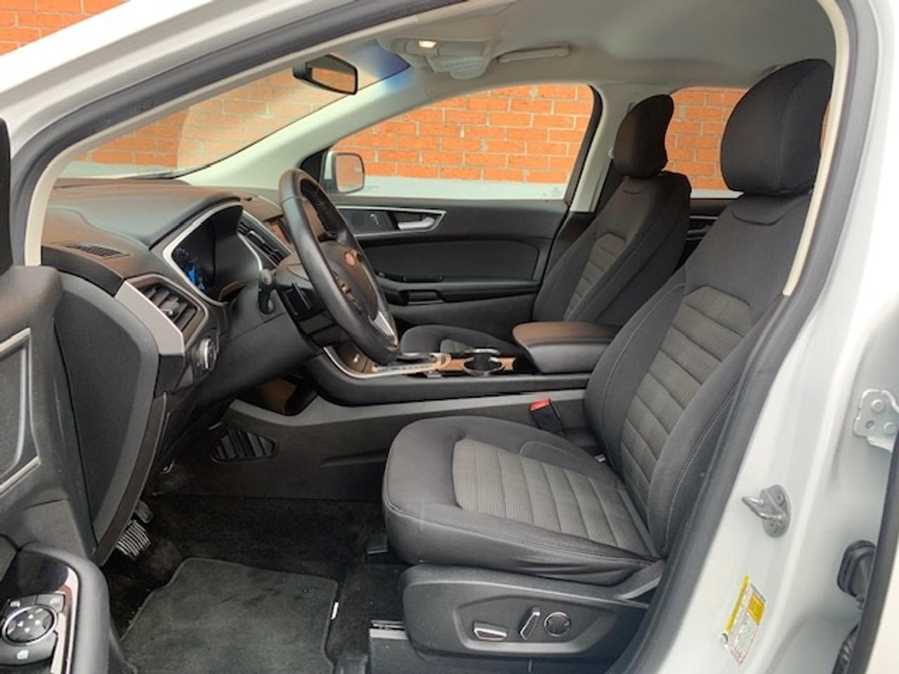 2018 Ford Edge SEL AWD Photo