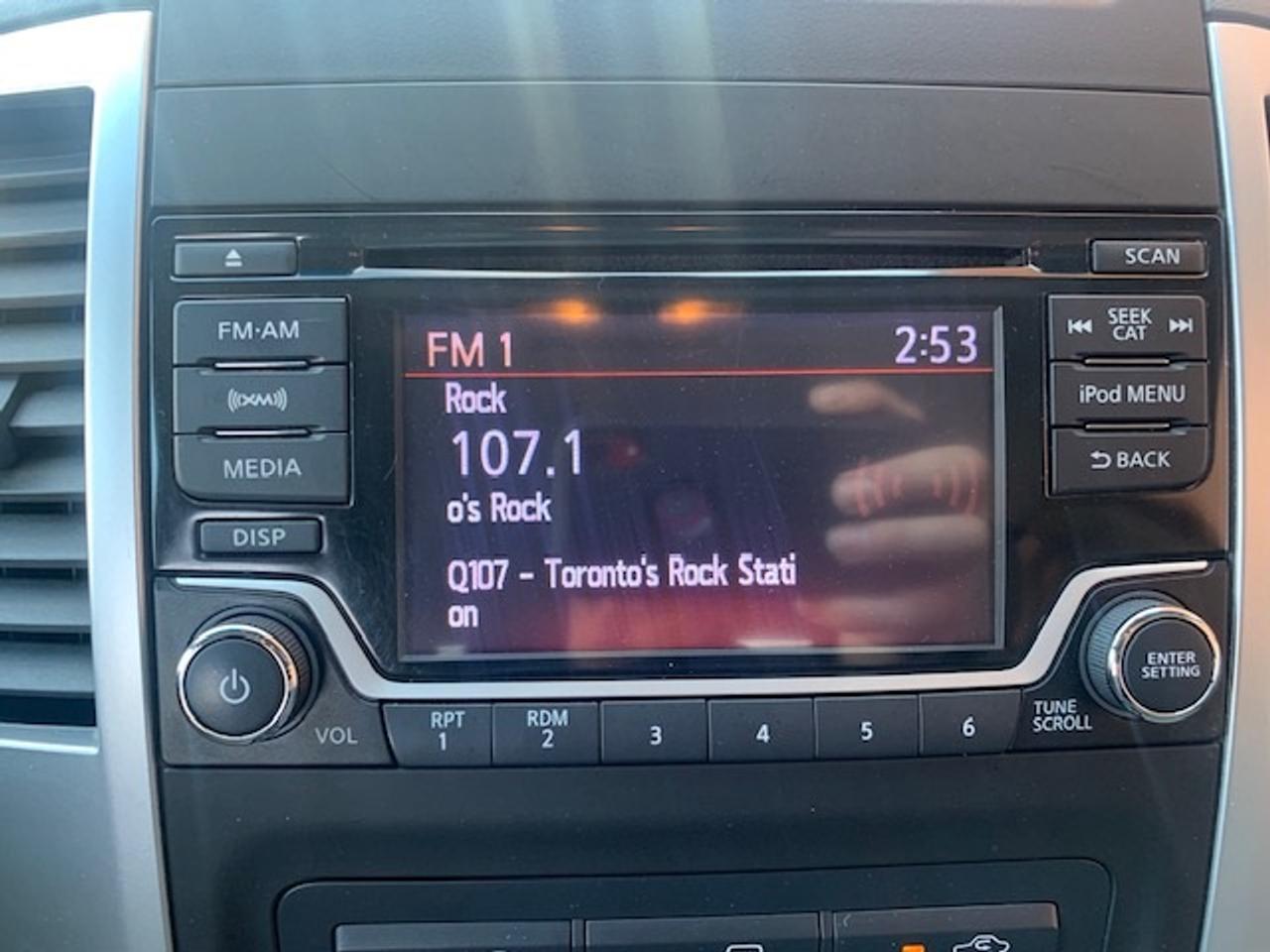 2018 Nissan Frontier SV 4X4 CREW CAB Photo