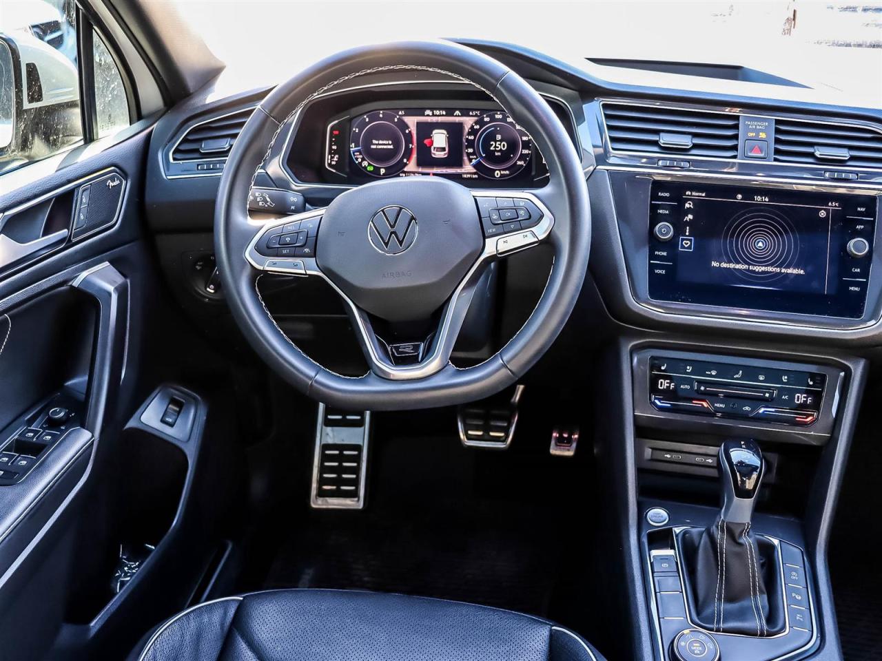 2023 Volkswagen Tiguan Highline R-line Photo